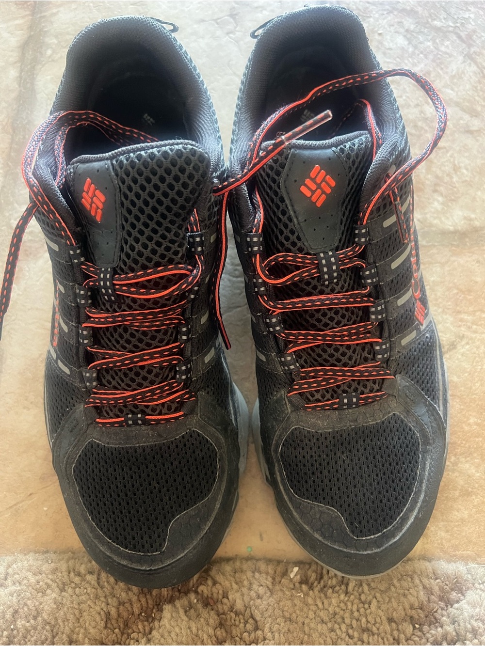 Columbia Men’s Black Athletic Trail Sneakers with Red Accents